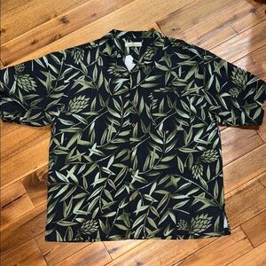 Tommy Bahama Green Leaf Print Shirt